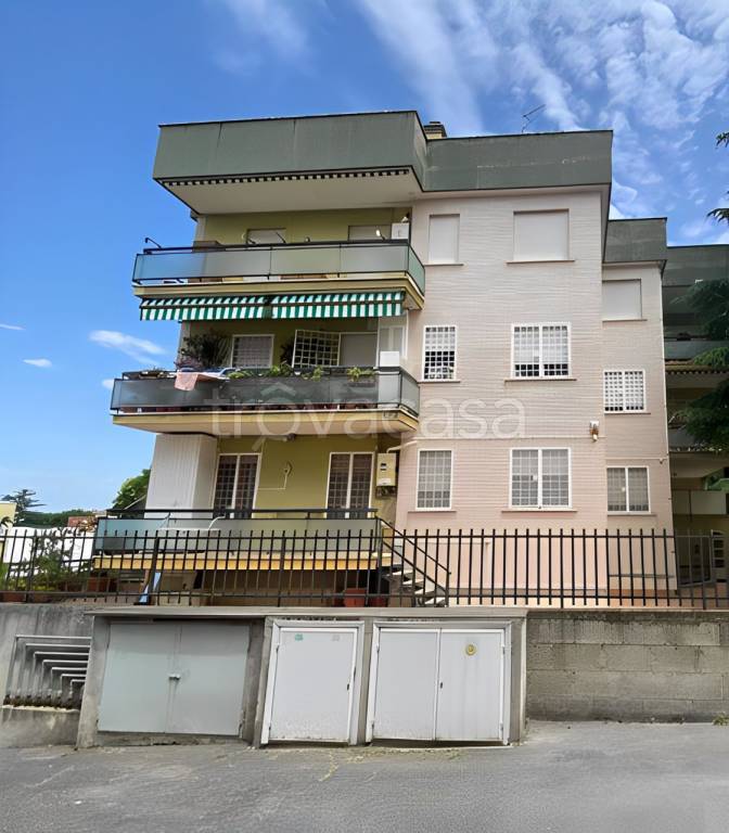 Appartamento all'asta a Roma via Cassia 1809/a
