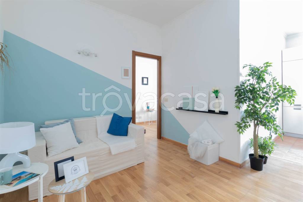 Appartamento in vendita a Roma via Anagni, 83