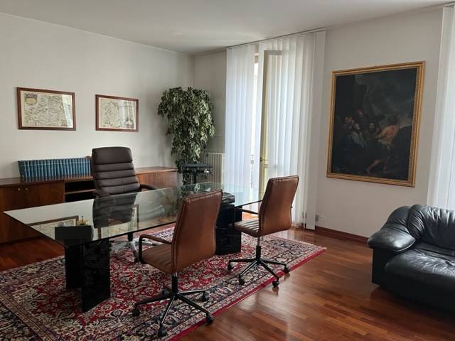 Appartamento in vendita a Varese via Dottor Carrobbio, 15