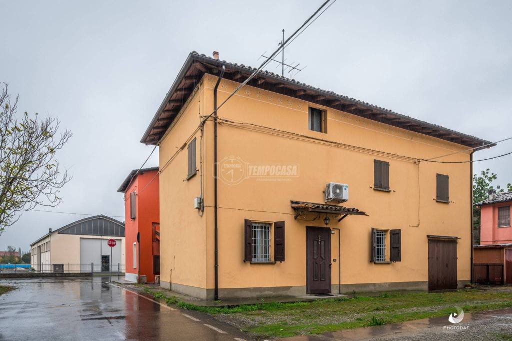 Villa a Schiera in vendita a Castelfranco Emilia via case nuove 1