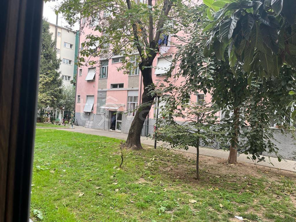 Appartamento in vendita a Milano via Mario Morgantini