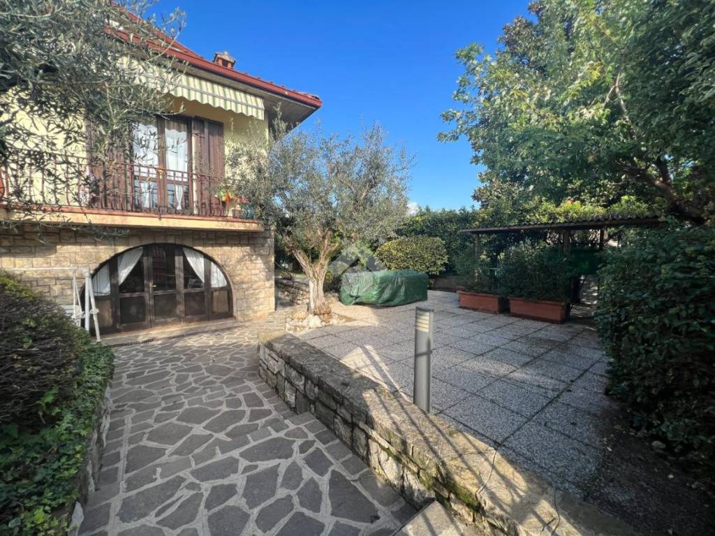 Villa Bifamiliare in vendita a Flero via ventotto maggio, 7
