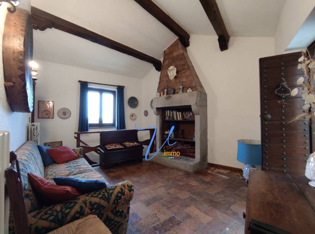 Casa Indipendente in vendita a Bomarzo via Monte Cavallo