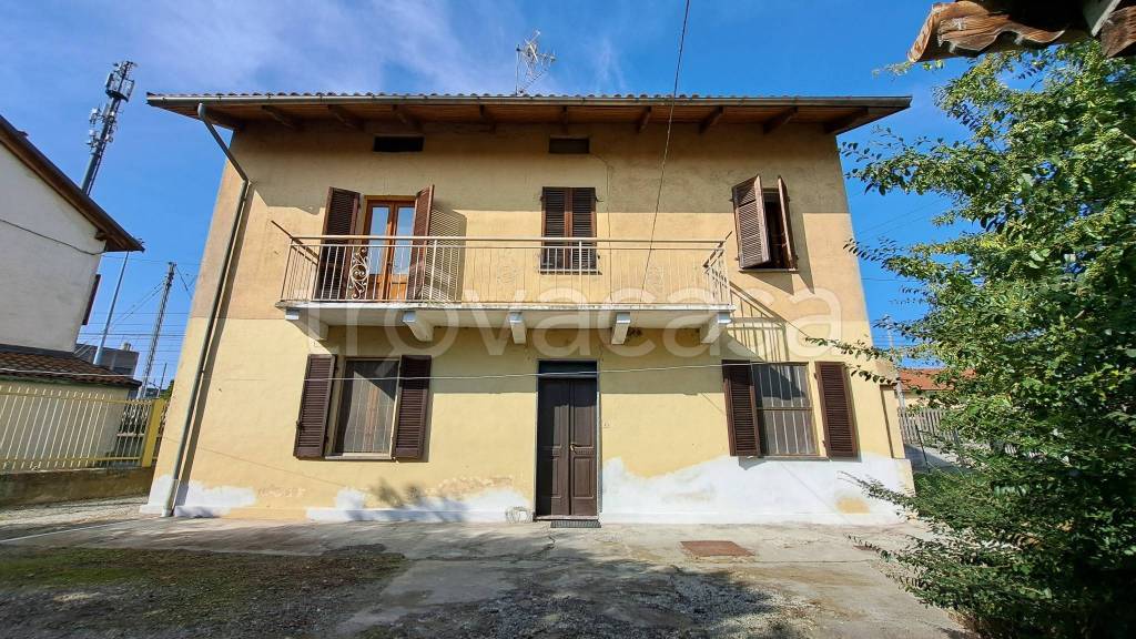Villa in vendita a Santhià via Borgo San Pancrazio, 16