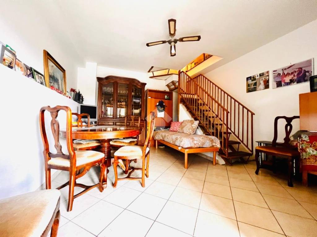 Appartamento in vendita ad Anguillara Sabazia via Monte Sirente, 36