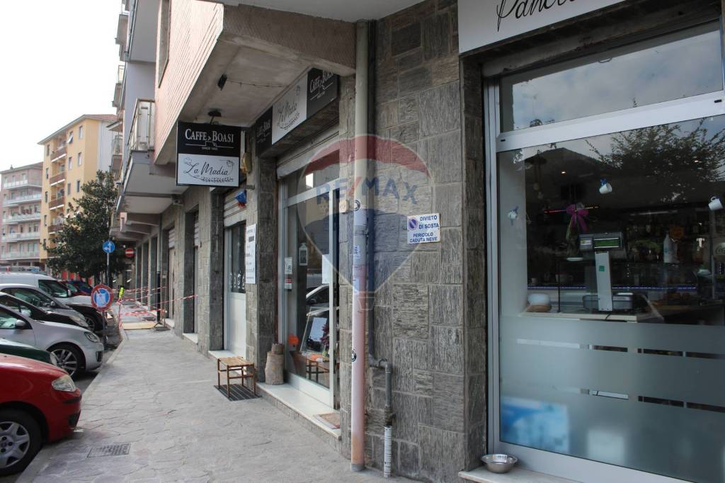 Bar in vendita a Cairo Montenotte corso martiri della libertà