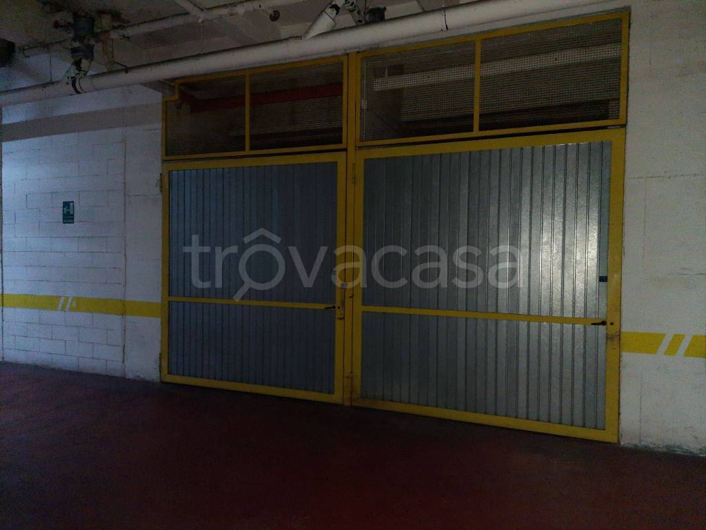 Garage in vendita a Torino via Severino Casana, 52