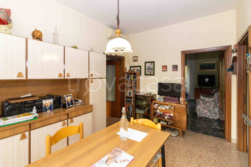 Appartamento in vendita a Modena strada San Faustino