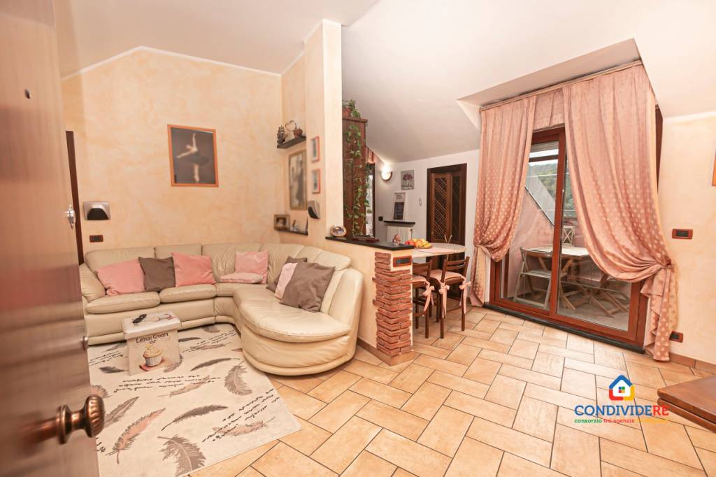 Appartamento in vendita a Genova via Rubaldo Merello, 72