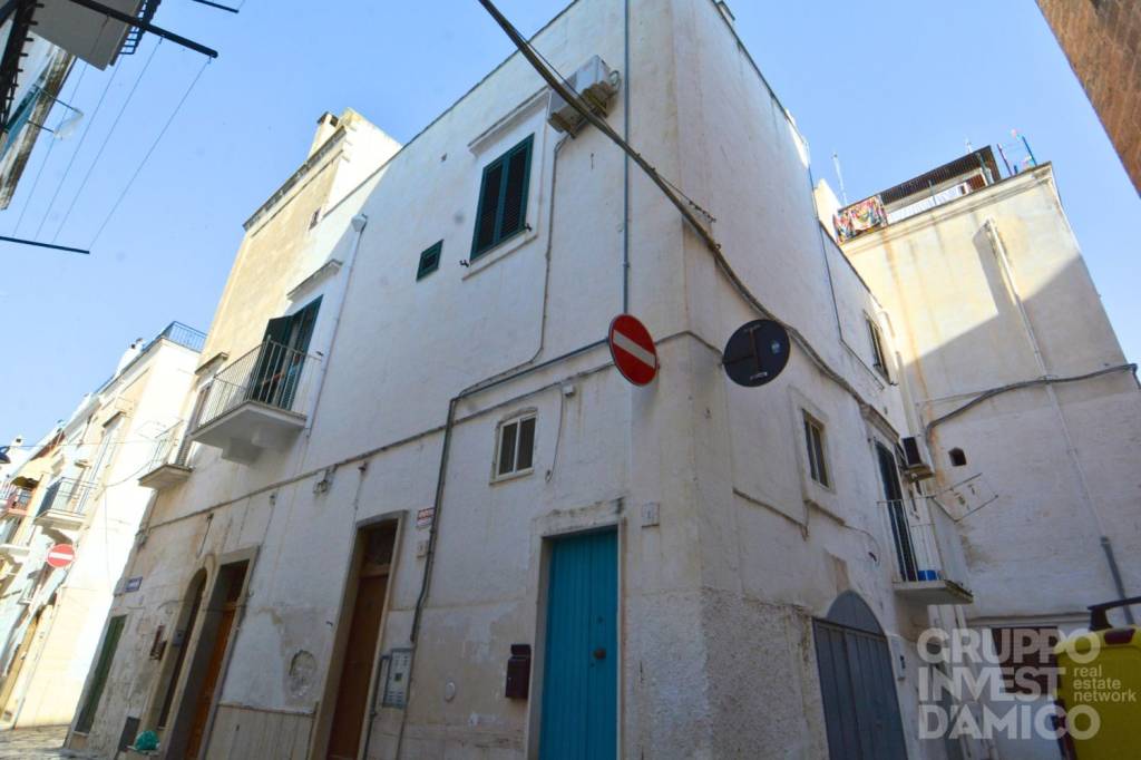 Casa Indipendente in vendita a Fasano via Pietravalle