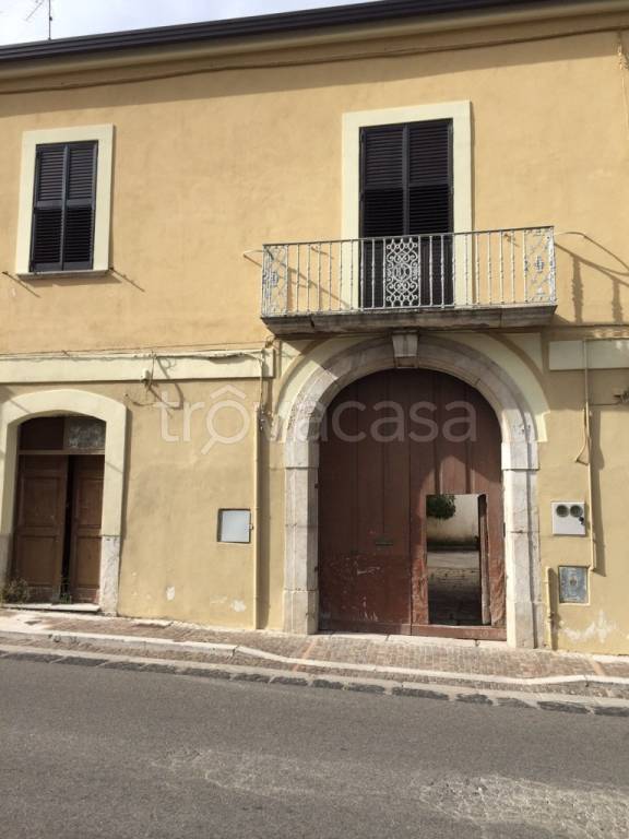 Appartamento in vendita a San Martino Valle Caudina via Carlo del Balzo