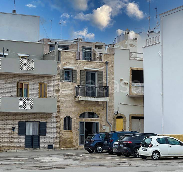 Casa Indipendente in vendita a Polignano a Mare via Tritone
