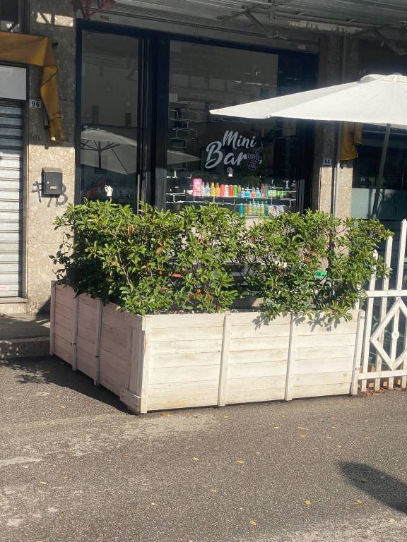 Bar in in vendita da privato a Garbagnate Milanese via Varese, 92