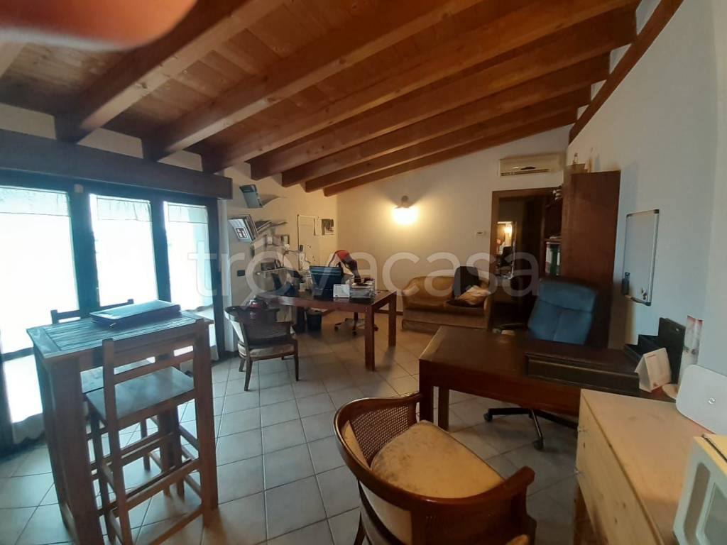 Appartamento in vendita a San Giuliano Milanese via Camillo Benso di Cavour, 10