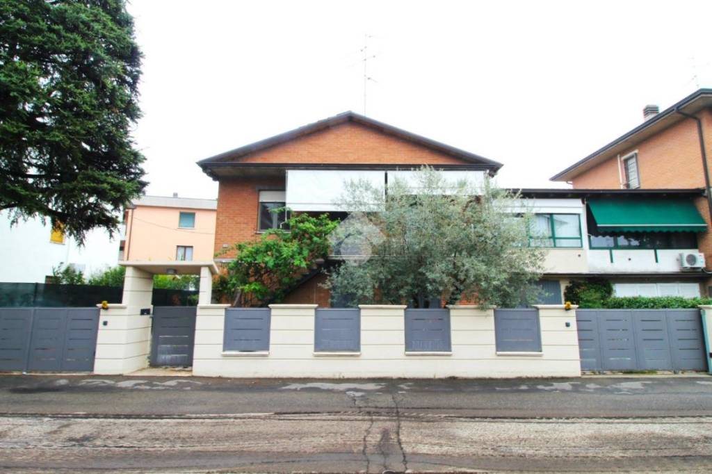 Appartamento in vendita a Cadelbosco di Sopra via Caduti della Libertà, 13