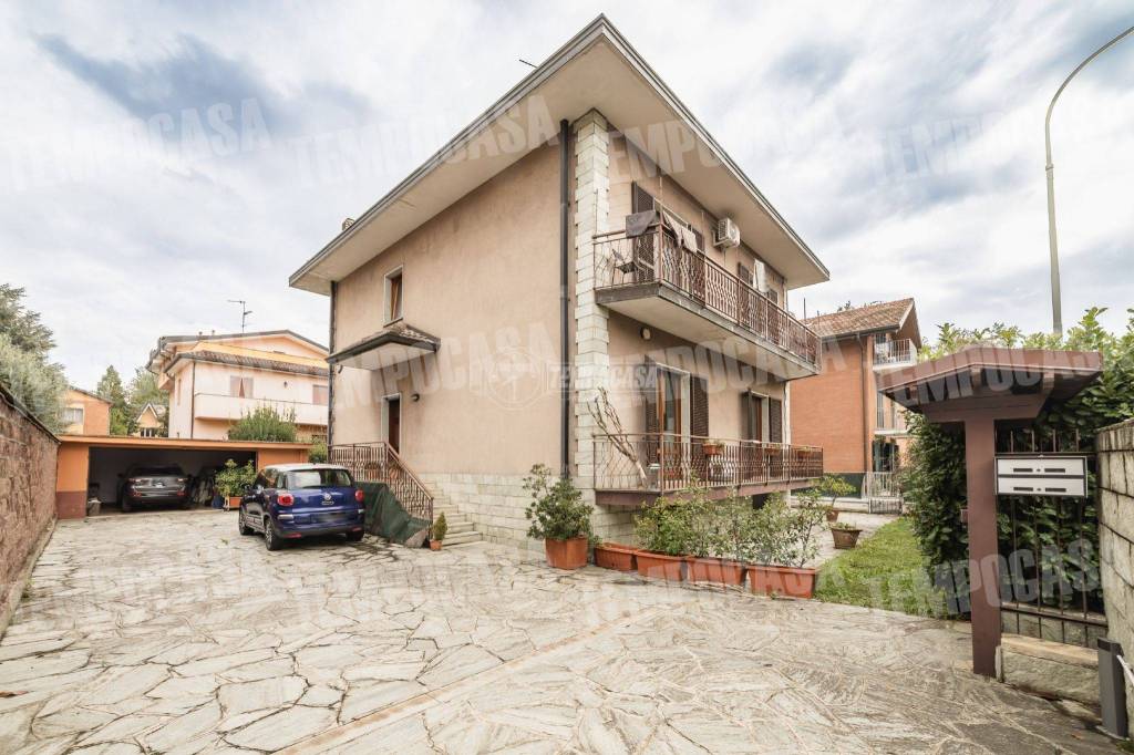 Villa in vendita a Cernusco sul Naviglio via Tintoretto