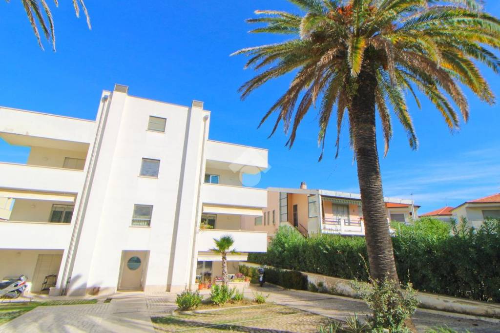 Appartamento in vendita a Francavilla al Mare viale alcione, 88
