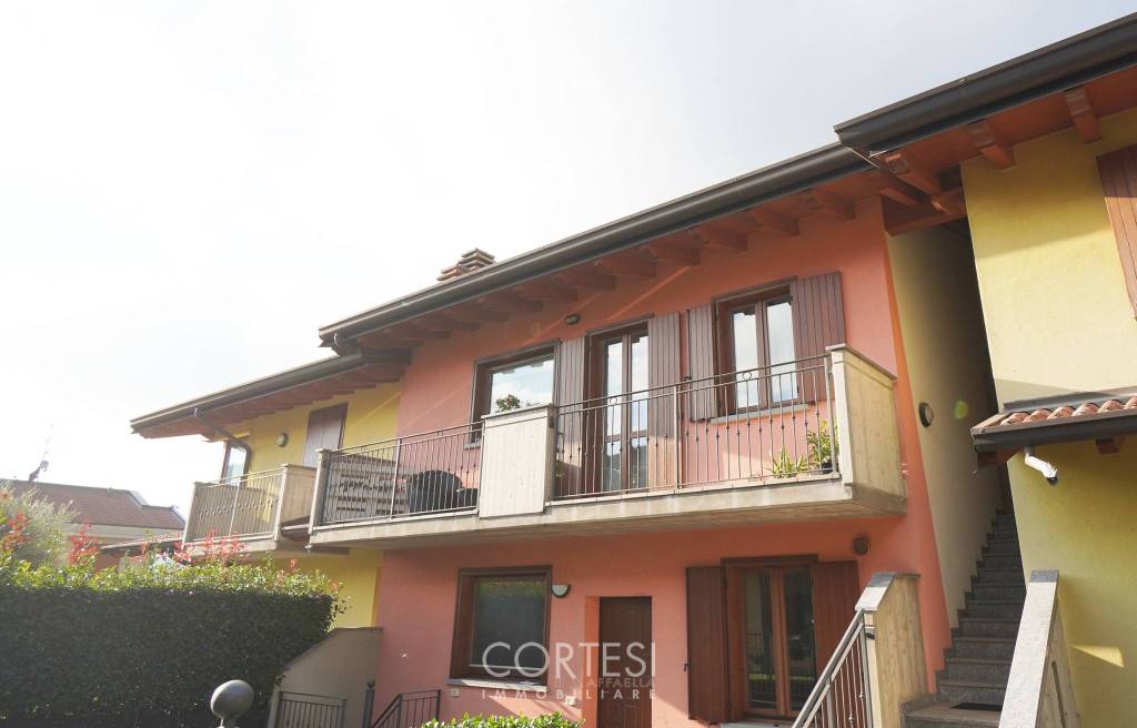 Appartamento in vendita a Berzo San Fermo via dei Chiosetti, 24