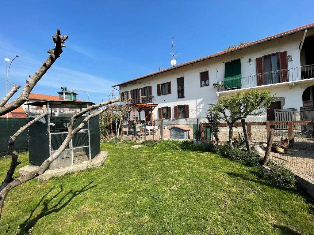 Villa Bifamiliare in vendita a Vanzaghello via San Rocco, 45