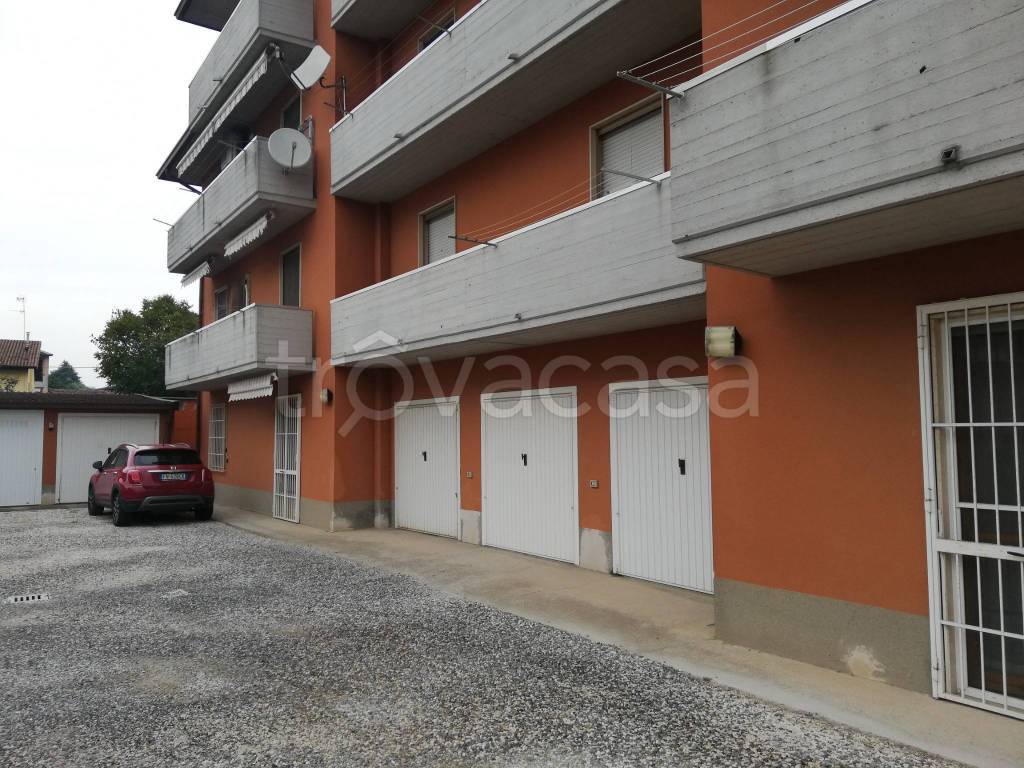 Appartamento in vendita a Castelverde via Giacomo Matteotti, 12