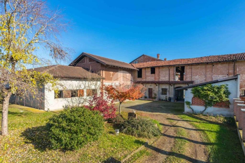 Casa Indipendente in vendita a Caluso cascina Strafranca, 4