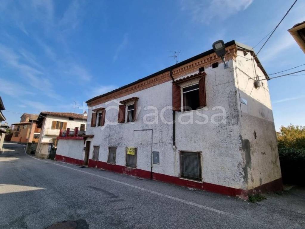 Villa in in vendita da privato a Camino via Vittorio Emanuele, 56