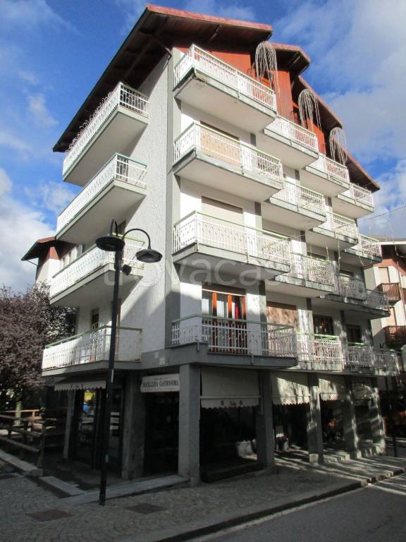 Appartamento in vendita a Bardonecchia via Giuseppe Francesco Medail, 27