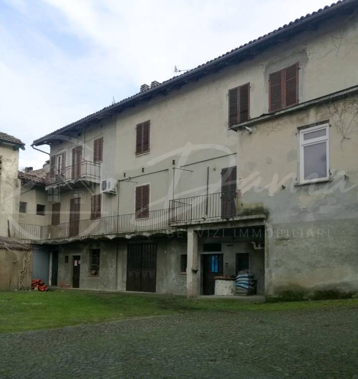 Casa Indipendente in vendita a Montaldo Scarampi via Giovan Battista Binello