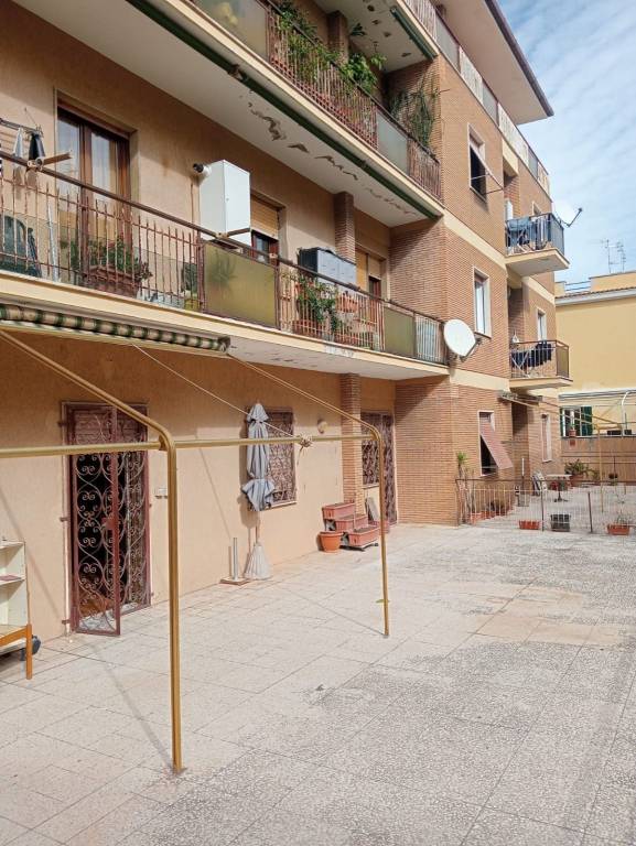 Appartamento in vendita a Civitavecchia via Leopoli, 2