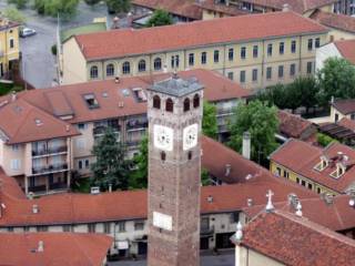 Negozio in affitto a grugliasco piazza giacomo matteotti, 16