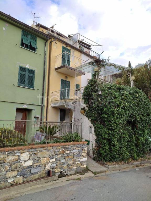 Casa Indipendente in vendita a Sori frazione Canepa, 70