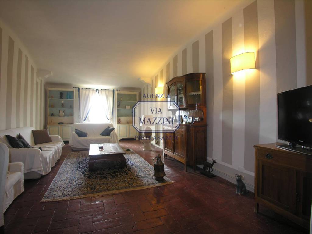 Appartamento in affitto a Pietrasanta via Poggetto, 23