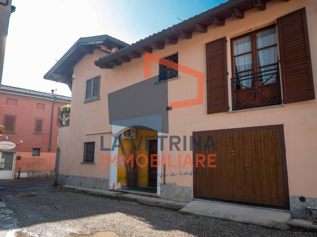 Casa Indipendente in vendita a Casorate Primo via Carlo Mira, 4
