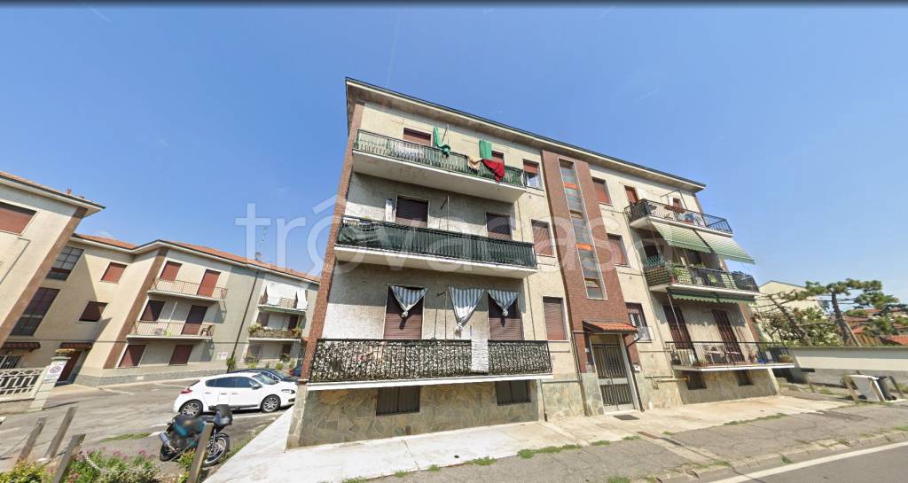 Appartamento in affitto a Cologno Monzese via per Monza
