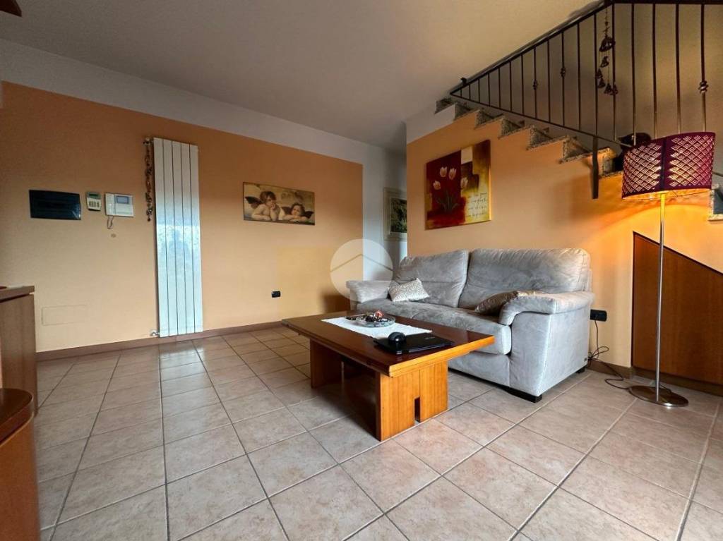 Appartamento in vendita a Pessano con Bornago p.Za Giacomo Villa, 1
