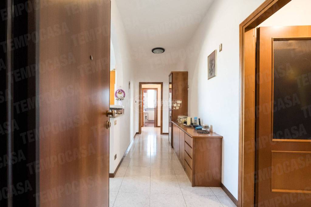 Appartamento in vendita a Giussano via Filippo Turati 30