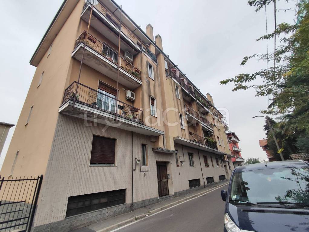 Appartamento in vendita a Limbiate via Trieste