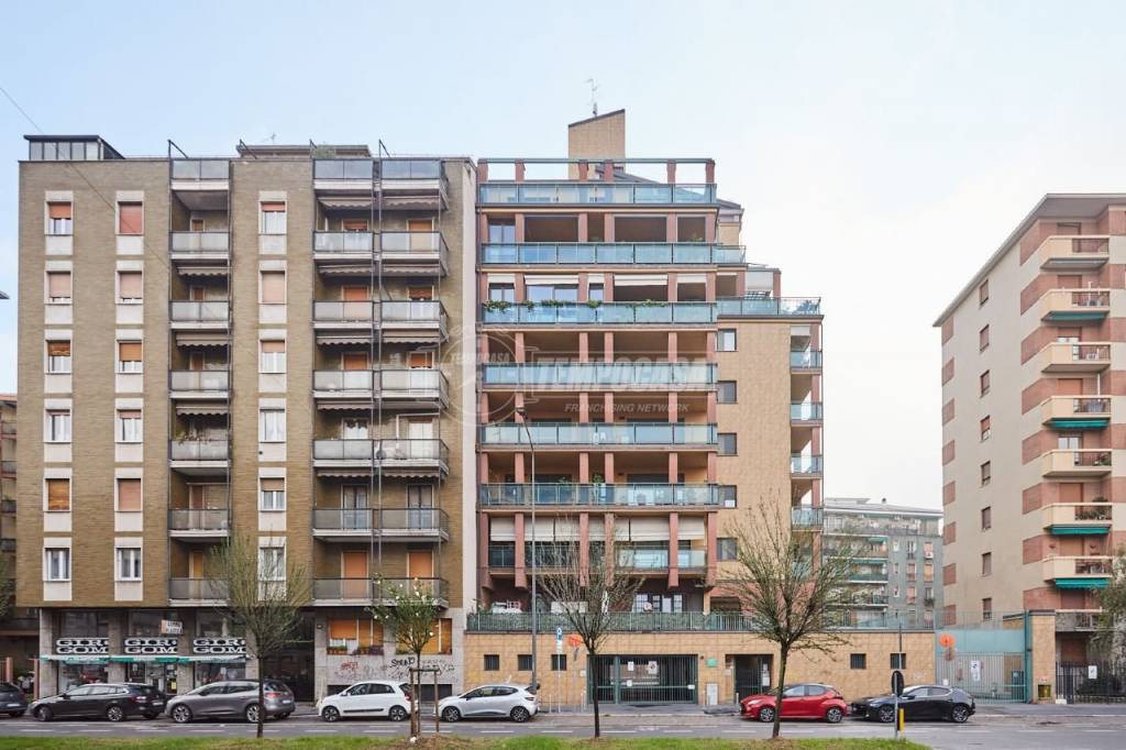 Appartamento in vendita a Milano viale Monza 200