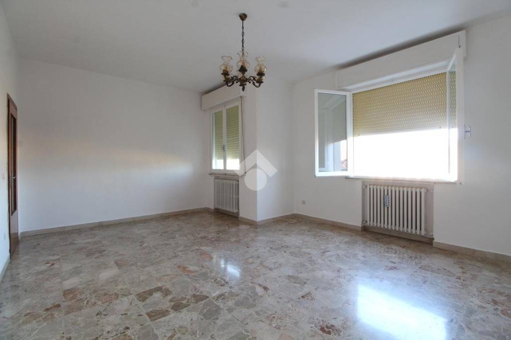 Appartamento in vendita a Canossa via Costa