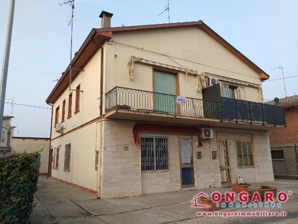 Appartamento in vendita a Copparo via Montegrappa