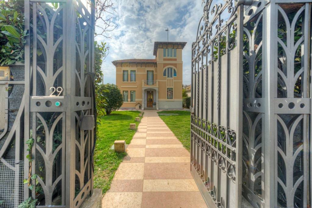 Villa in vendita a Thiene corso Garibaldi, 20