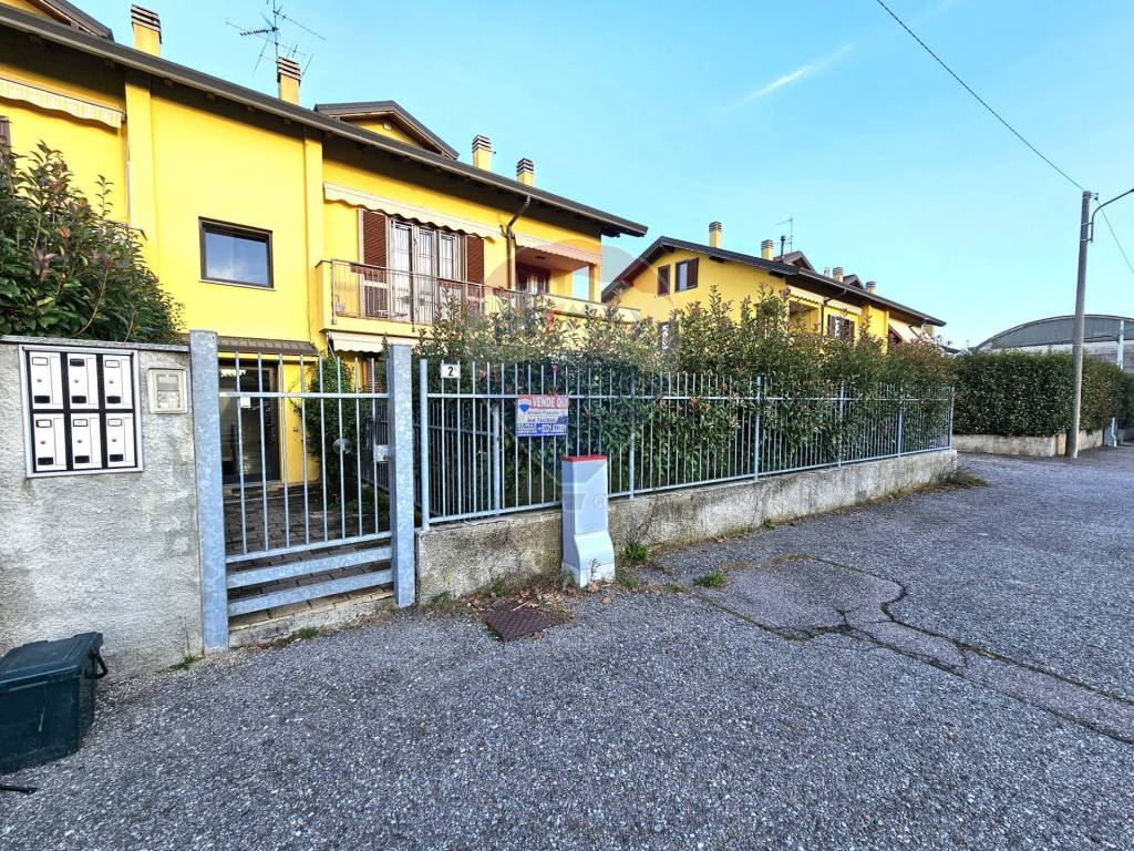 Appartamento in vendita a Castano Primo via toscana, 2C