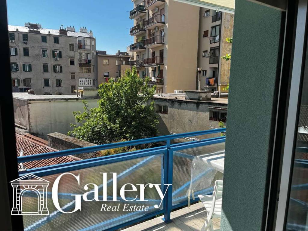 Appartamento in vendita a Trieste via Fortunio