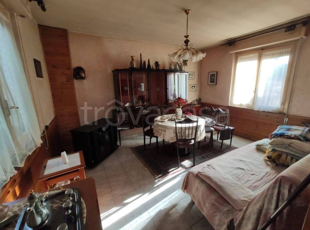 Appartamento in vendita a Cerro Maggiore via Cardinale Andrea Carlo Ferrari, 6