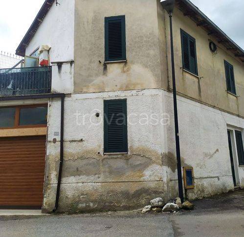 Villa in vendita ad Avezzano via Romana
