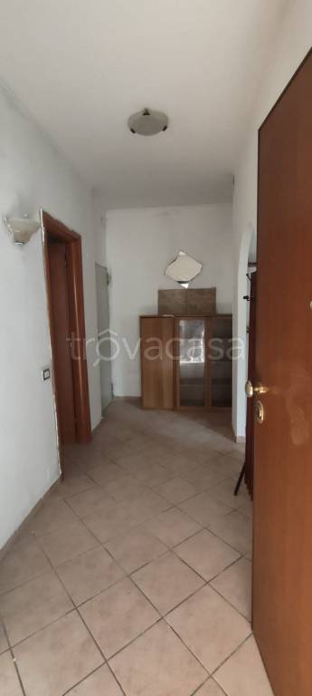 Appartamento in vendita a Vedano Olona via Alessandro Volta, 11