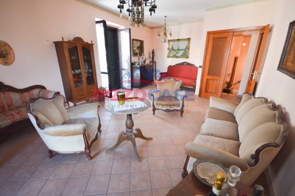 Appartamento in vendita a Corigliano-Rossano via Rampa San Giacomo, 2