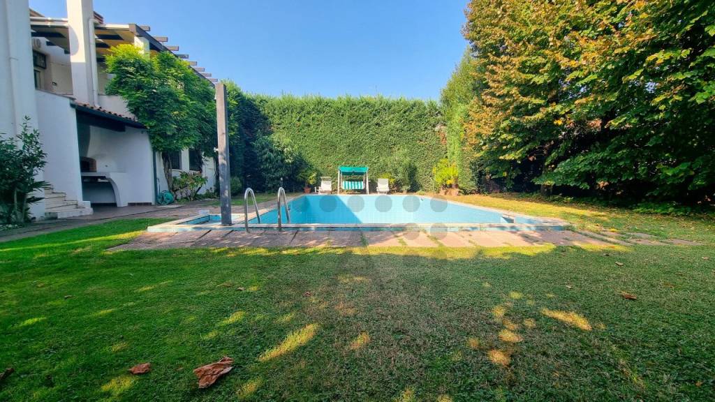 Villa in vendita ad Abano Terme via Montirone