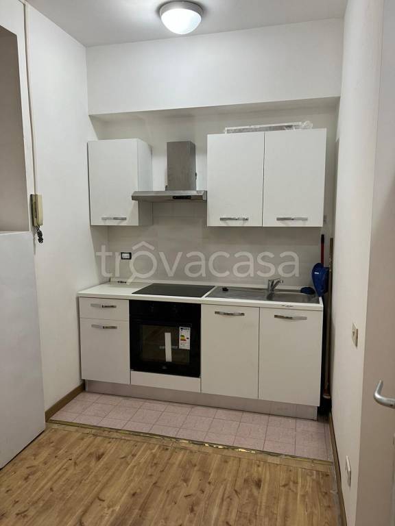 Appartamento in vendita a Roma via Livorno, 82