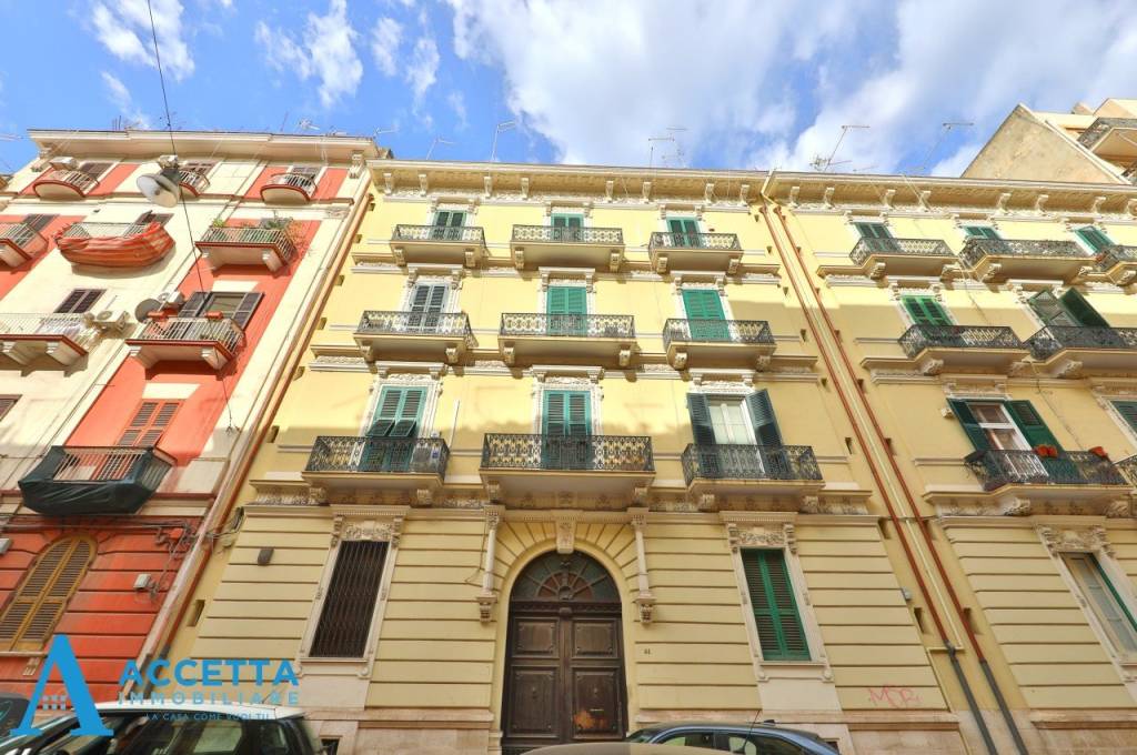 Appartamento in vendita a Taranto via Regina Elena, 44